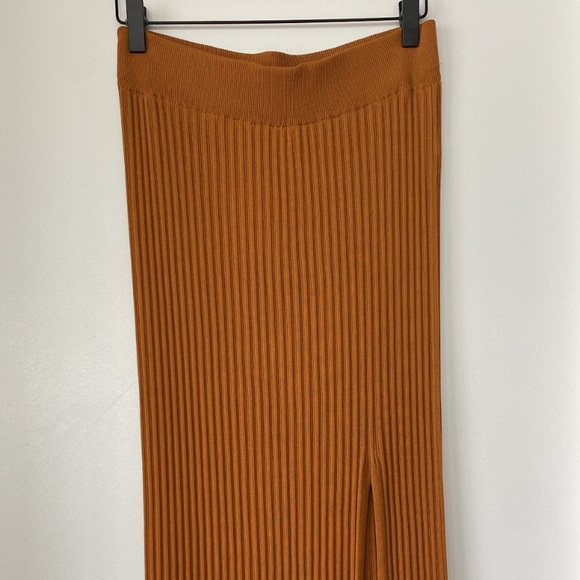 Wilfred Knit Skirt with slit - Picture 2 of 2